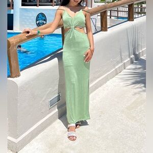 Light Green Waist Cut-Out Maxi Dress